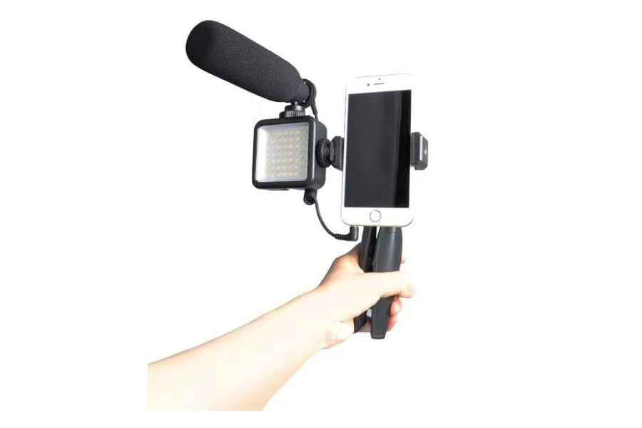 Caméra Video Youtube Camnoon Phone Vlog Kit Mini Lampe Vidéo LED Microphone Cardioïde Clip Téléphone Extensible Trépied Avec Luminosité Réglable Pour Live Stream Vlog Vidéo Shooting Vidéo Kit Youtuber Complet Caméra Video Youtube Camnoon Phone Vlog Kit Mini Lampe Vidéo LED Microphone Cardioïde Clip Téléphone Extensible Trépied Avec Luminosité Réglable Pour Live Stream Vlog Vidéo Shooting Vidéo Kit Youtuber Complet